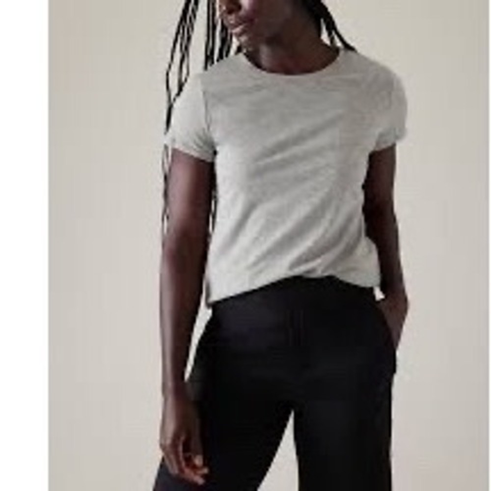 Athleta Womens Medium Gray Heathered 100% Cotton Short Sleeve Crew Neck T-Shirt